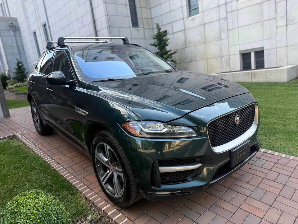 2018 Jaguar F-Pace - Image 5 of 16