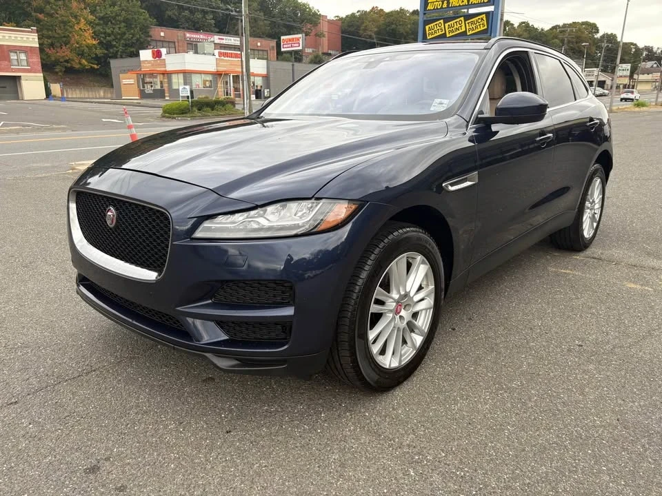 2018 Jaguar F-Pace - Image 3 of 18
