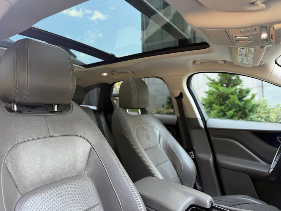2018 Jaguar F-Pace - Image 9 of 16