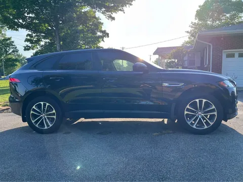 2018 Jaguar F-Pace 25t