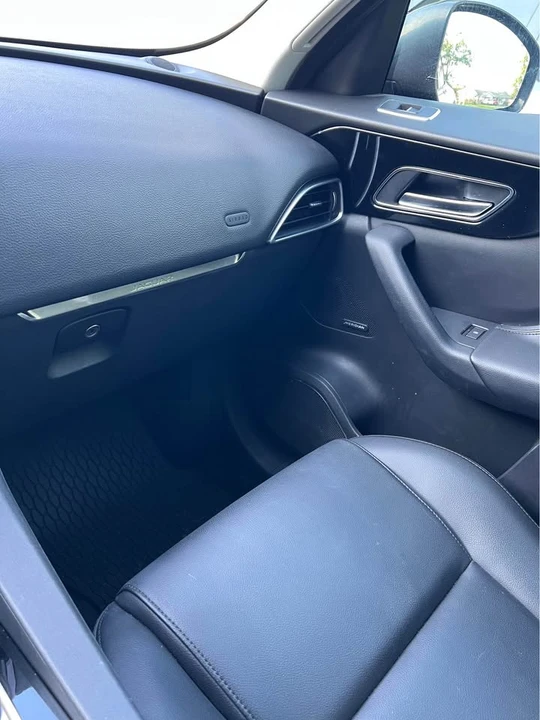 2018 Jaguar F-Pace - Image 7 of 19