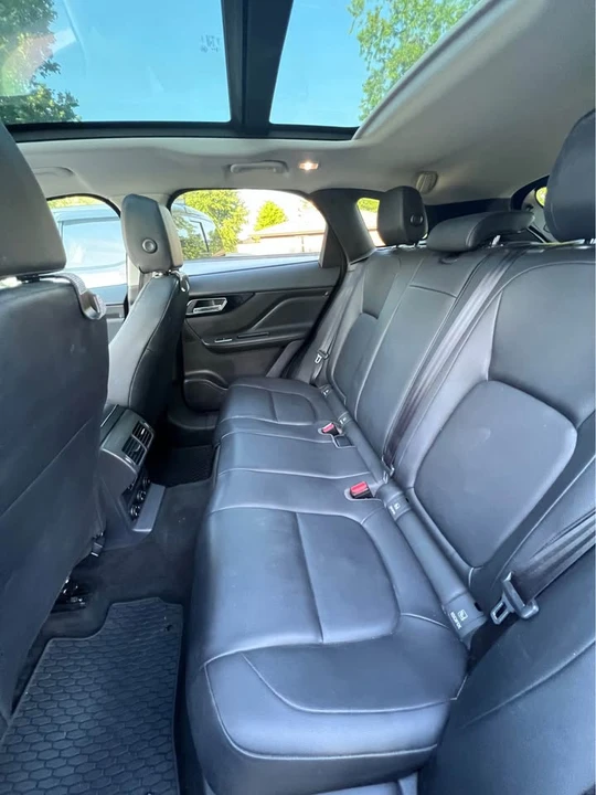 2018 Jaguar F-Pace - Image 8 of 19