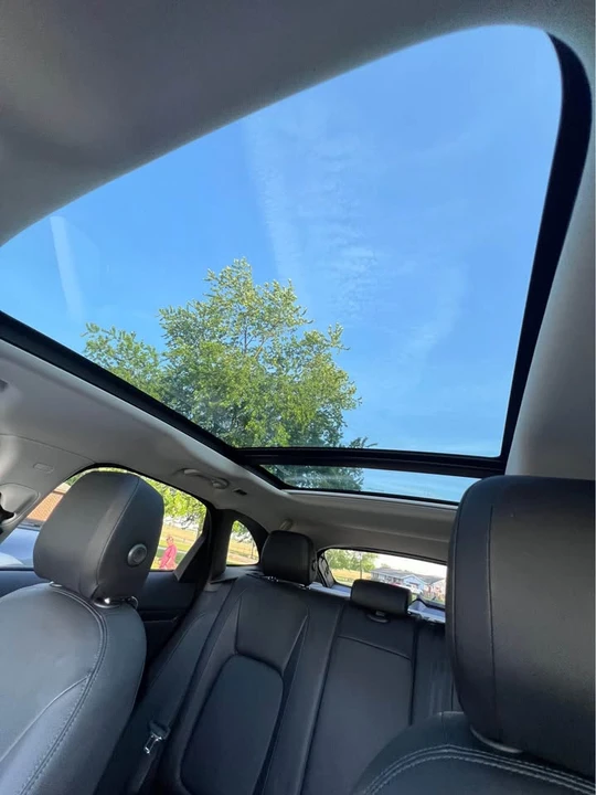 2018 Jaguar F-Pace - Image 16 of 19