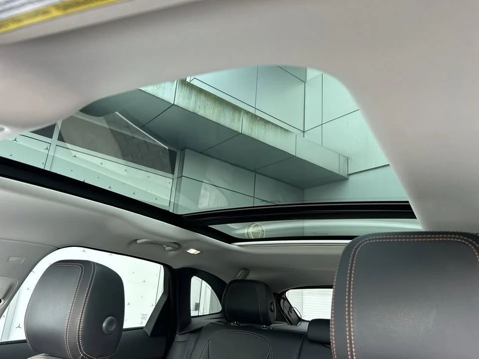 2018 Jaguar F-Pace - Image 7 of 8