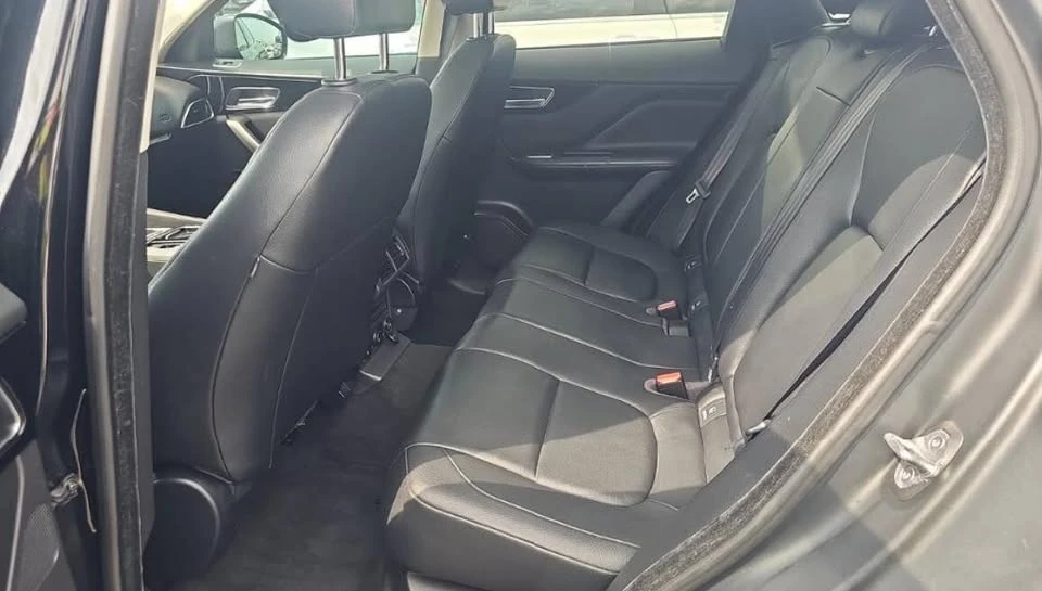 2018 Jaguar F-Pace - Image 12 of 16