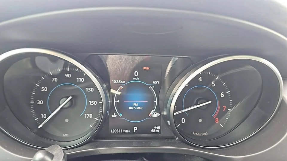 2018 Jaguar F-Pace - Image 15 of 16