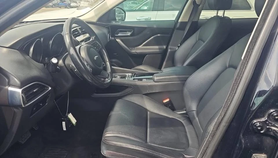 2018 Jaguar F-Pace - Image 10 of 16
