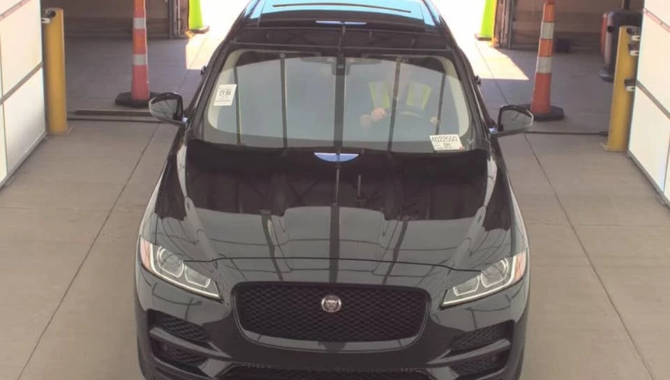 2018 Jaguar F-Pace - Image 4 of 16