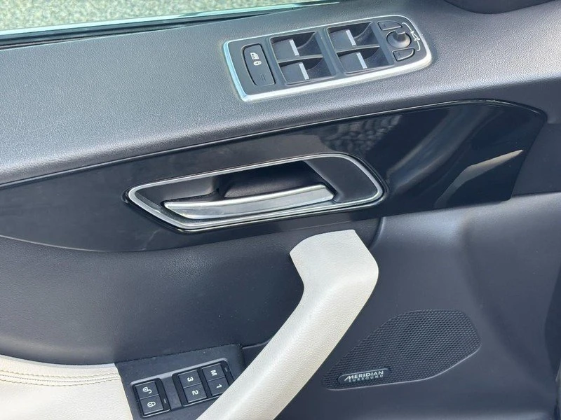 2018 Jaguar F-Pace - Image 15 of 20