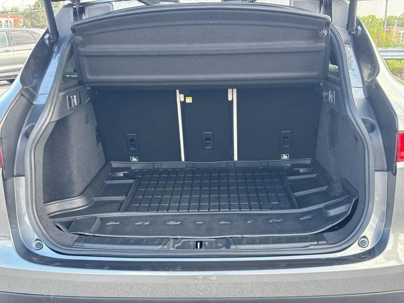 2018 Jaguar F-Pace - Image 9 of 20
