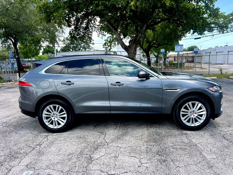 2018 Jaguar F-Pace - Image 8 of 18