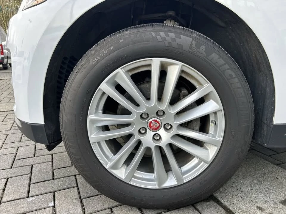 2018 Jaguar F-Pace - Image 19 of 19