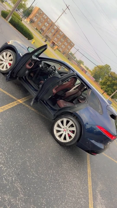 2018 Jaguar F-Pace - Image 4 of 9