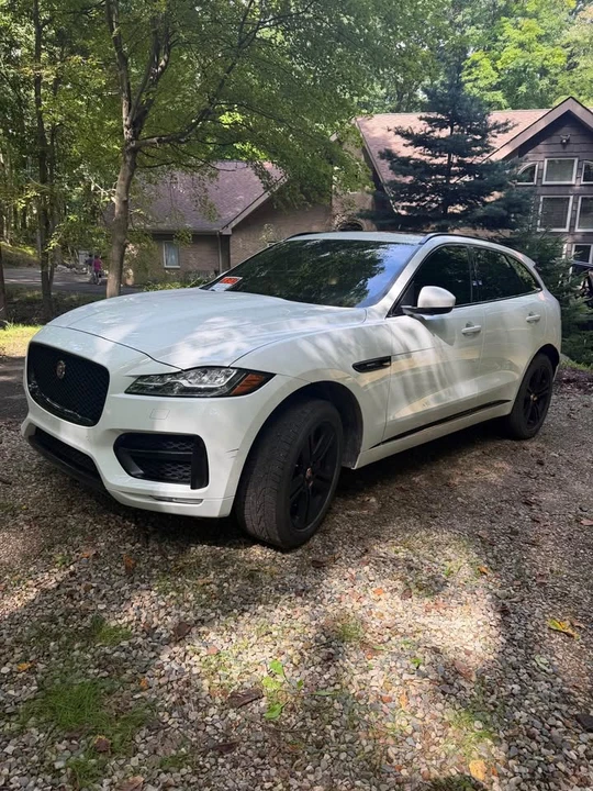 2018 Jaguar F-Pace - Image 6 of 8