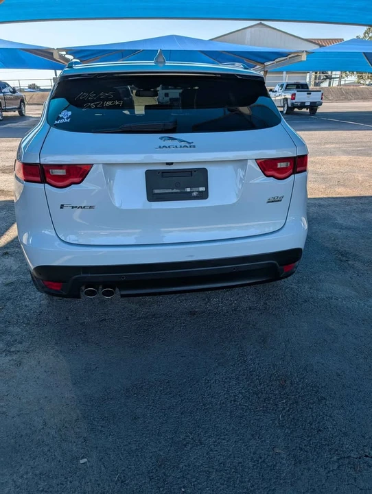 2018 Jaguar F-Pace - Image 10 of 13