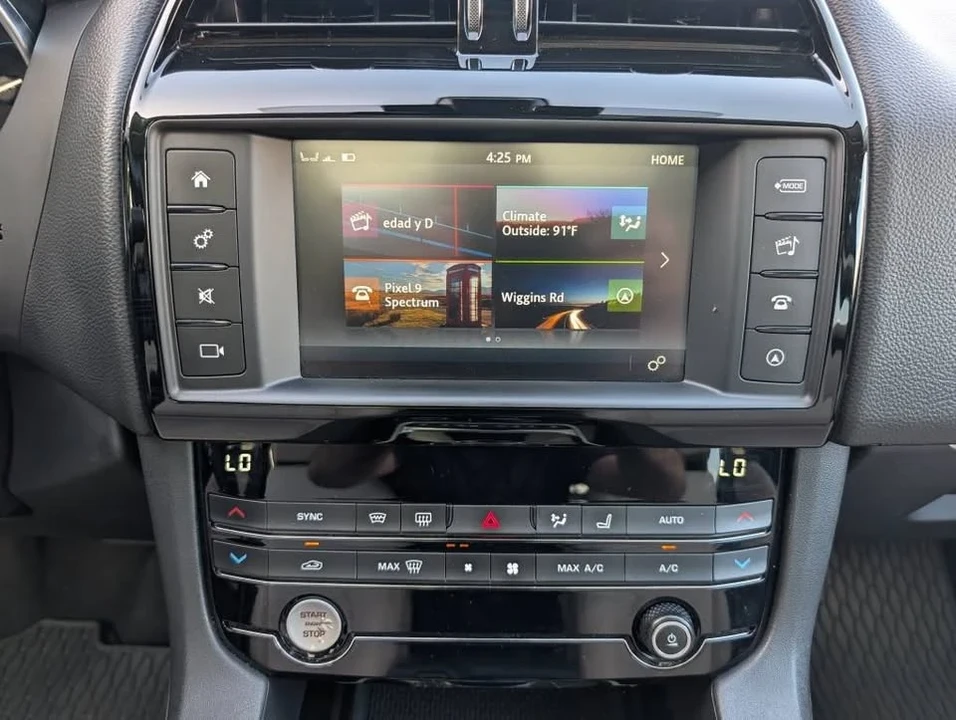2018 Jaguar F-Pace - Image 13 of 20