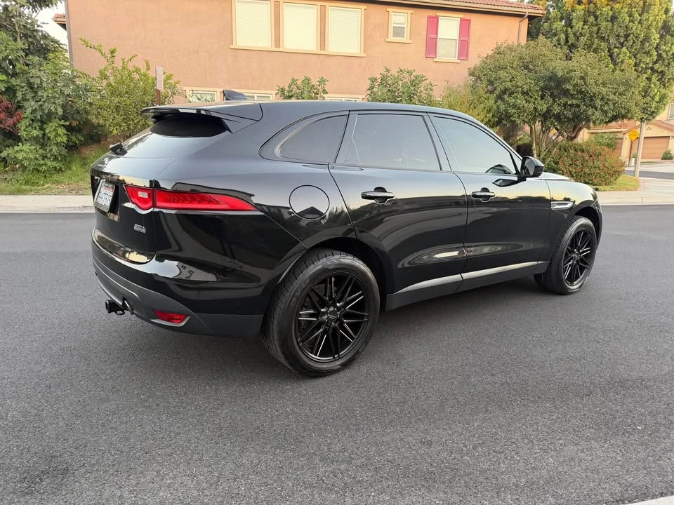 2018 Jaguar F-Pace - Image 4 of 11