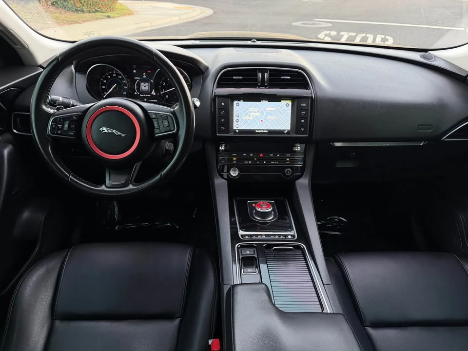 2018 Jaguar F-Pace - Image 9 of 11