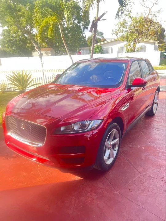 2018 Jaguar F-Pace - Image 3 of 11