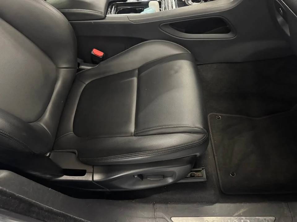 2018 Jaguar F-Pace - Image 7 of 10