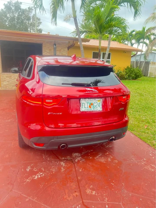 2018 Jaguar F-Pace - Image 5 of 11
