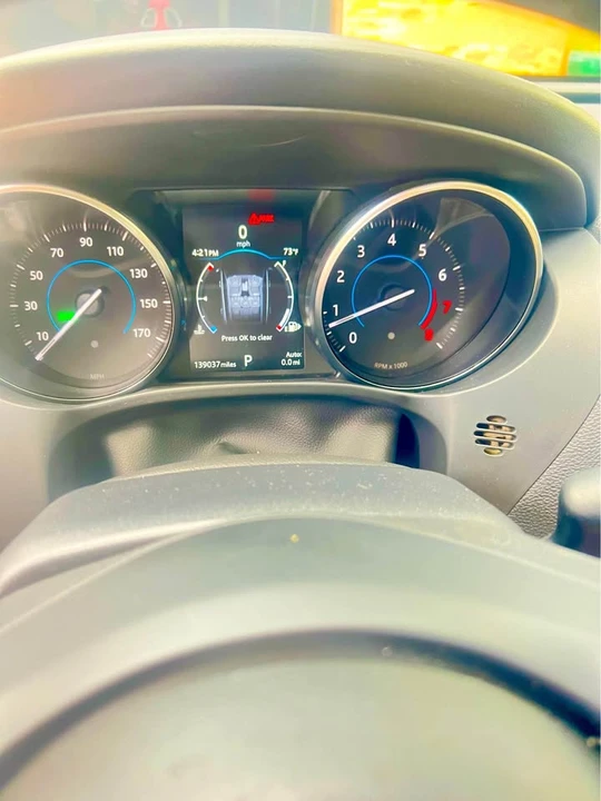 2018 Jaguar F-Pace - Image 10 of 11