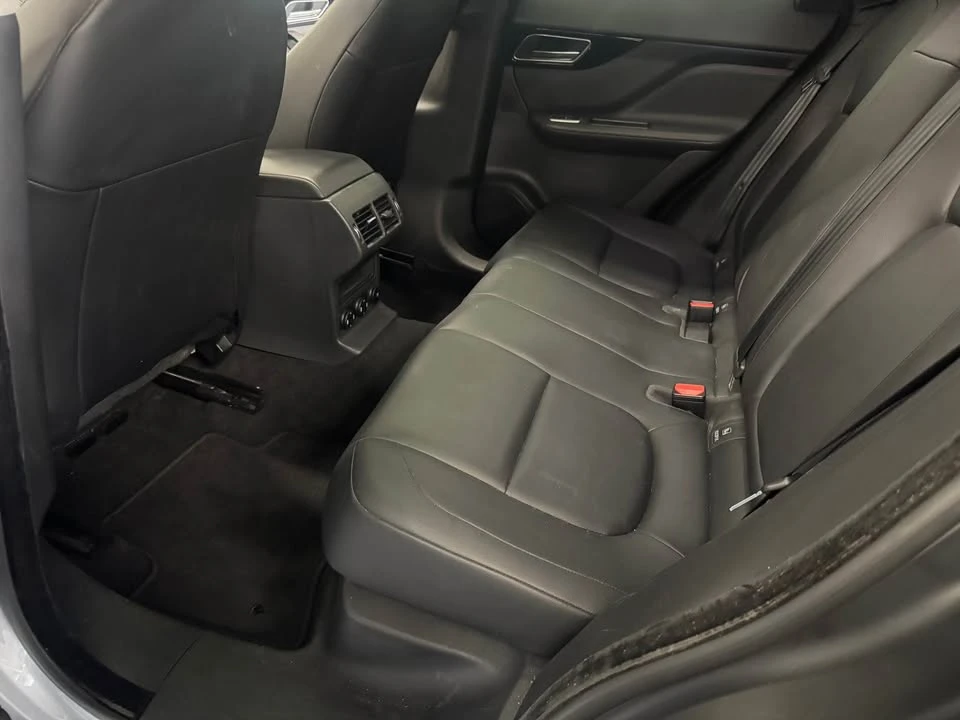 2018 Jaguar F-Pace - Image 8 of 10
