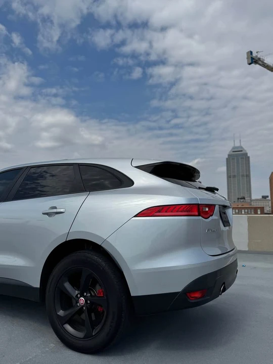 2018 Jaguar F-Pace - Image 10 of 20