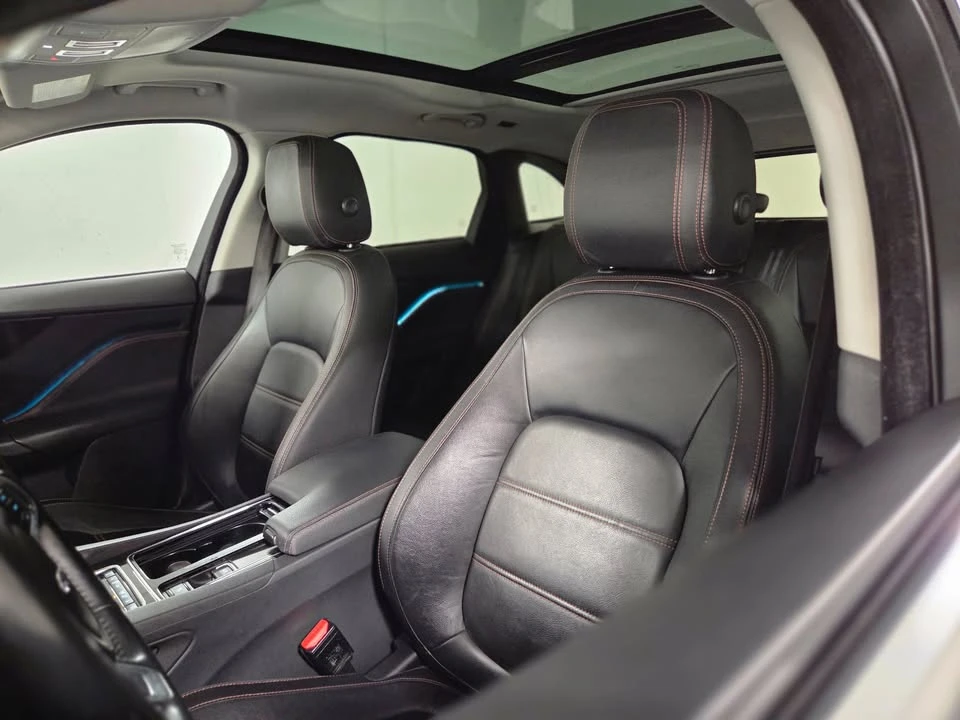 2018 Jaguar F-Pace - Image 14 of 19