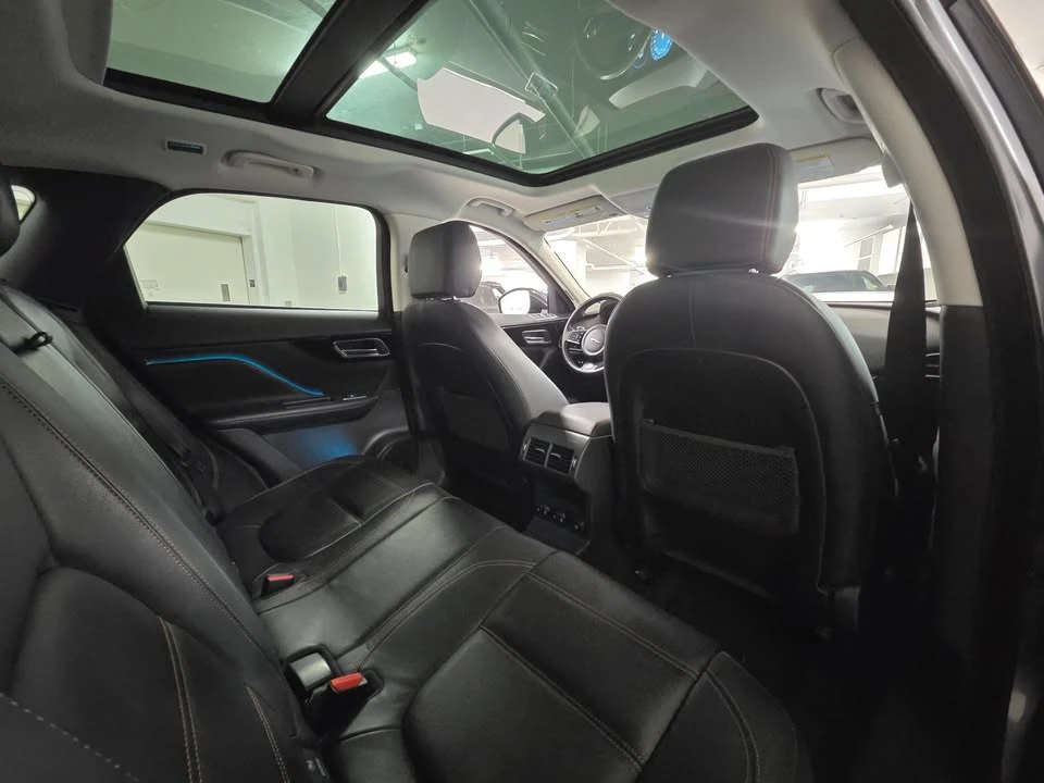 2018 Jaguar F-Pace - Image 11 of 19