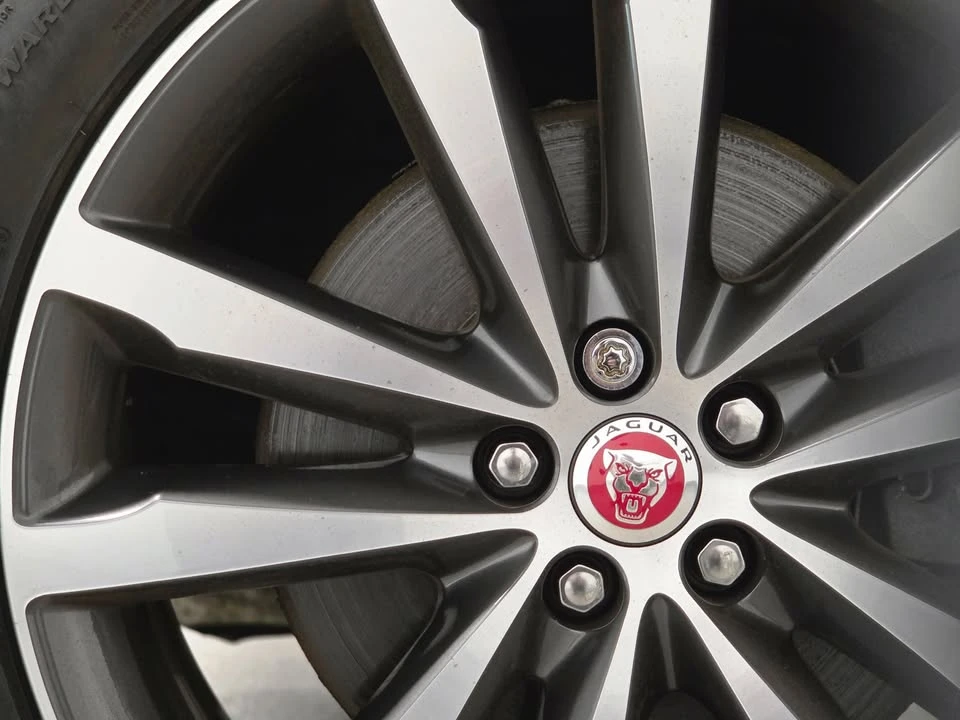 2018 Jaguar F-Pace - Image 6 of 19
