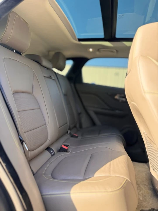 2018 Jaguar F-Pace - Image 13 of 16