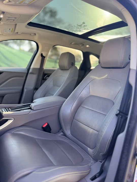 2018 Jaguar F-Pace - Image 6 of 16