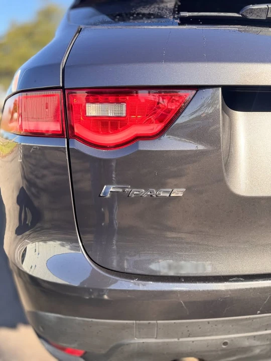 2018 Jaguar F-Pace - Image 7 of 16
