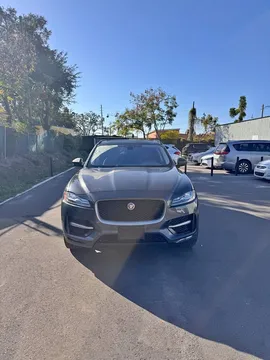 2018 Jaguar F-Pace 30t R-Sport