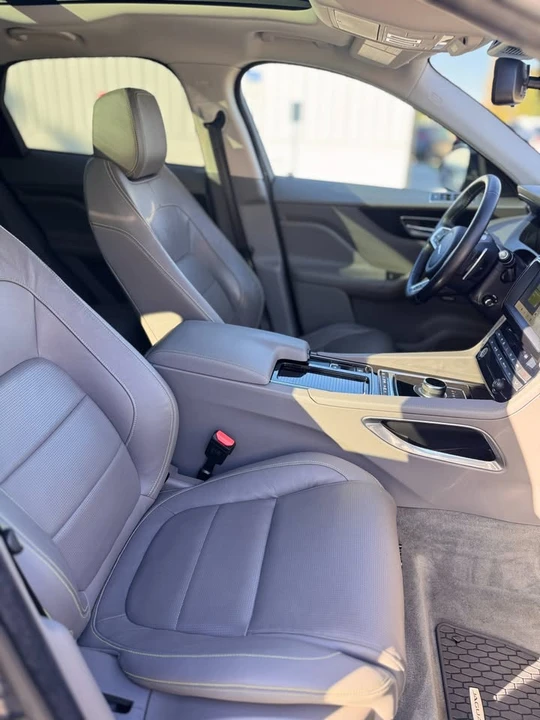 2018 Jaguar F-Pace - Image 14 of 20