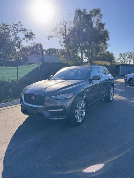 2018 Jaguar F-Pace - Image 3 of 20