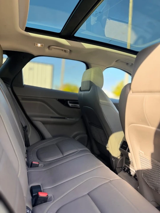 2018 Jaguar F-Pace - Image 17 of 20