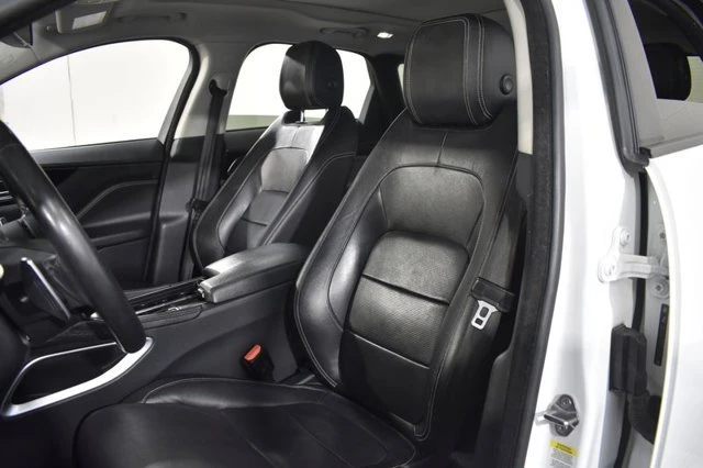 2018 Jaguar F-Pace - Image 11 of 20