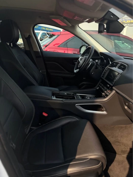 2018 Jaguar F-Pace - Image 9 of 10