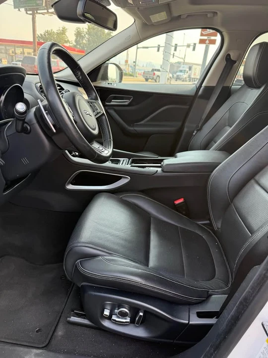 2018 Jaguar F-Pace - Image 3 of 10