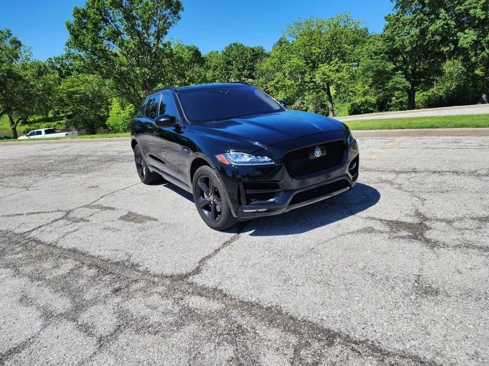 2018 Jaguar F-Pace - Image 2 of 5