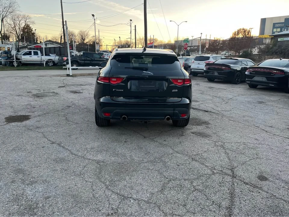 2018 Jaguar F-Pace - Image 8 of 20