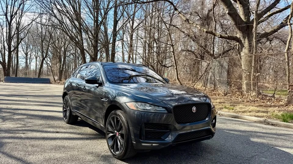 2018 Jaguar F-Pace - Image 3 of 20