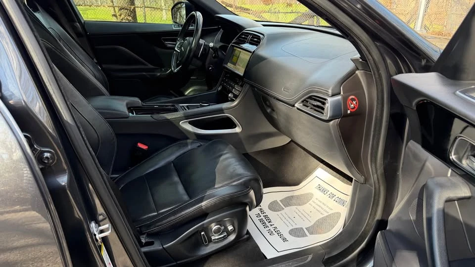 2018 Jaguar F-Pace - Image 13 of 20
