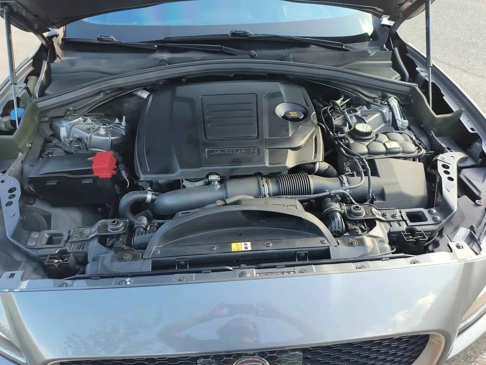2018 Jaguar F-Pace - Image 13 of 15