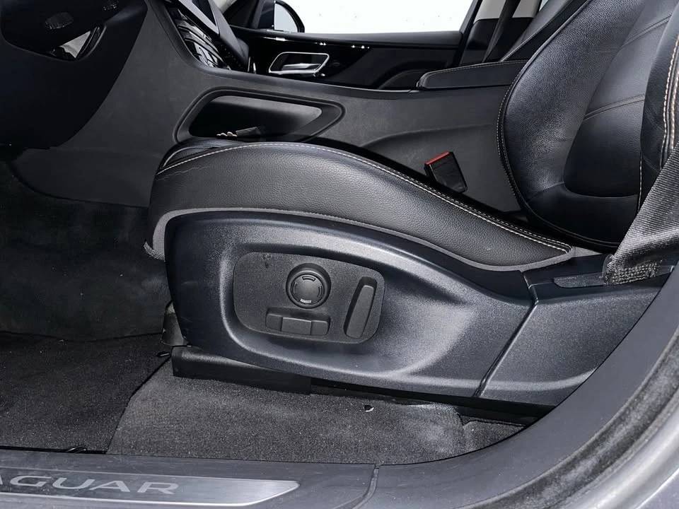 2018 Jaguar F-Pace - Image 11 of 20