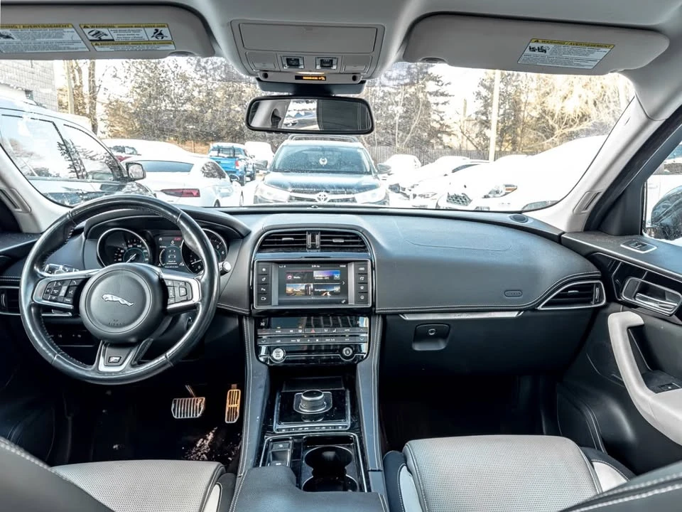 2018 Jaguar F-Pace - Image 14 of 19