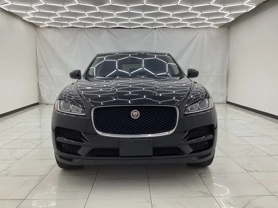 2018 Jaguar - Image 2 of 17
