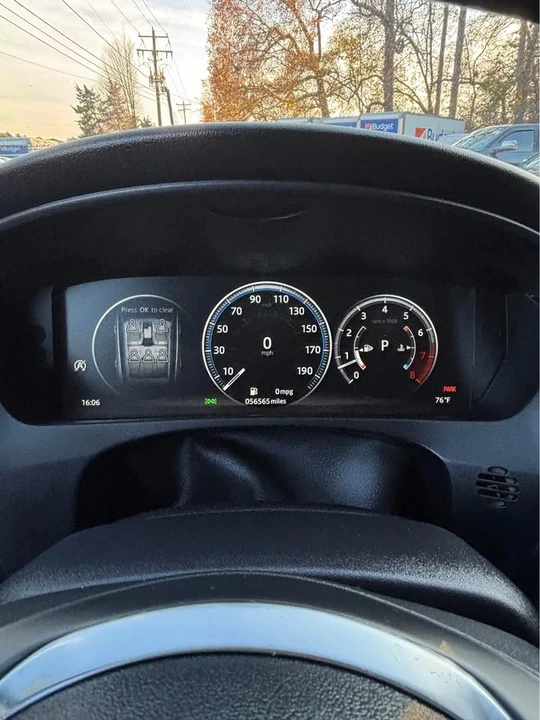 2018 Jaguar F-Pace - Image 11 of 20